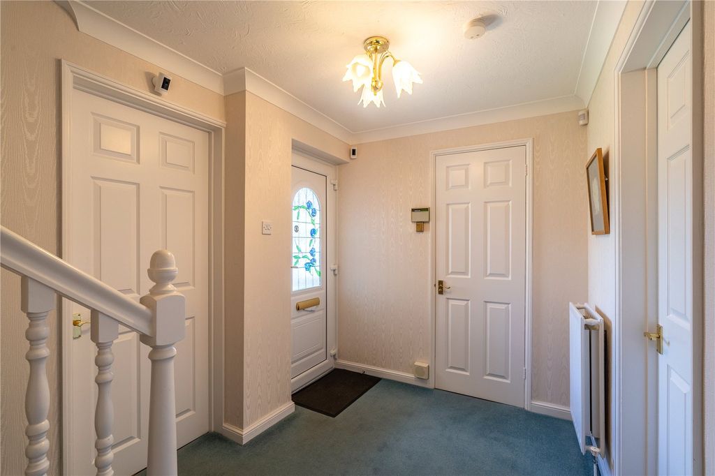 Property photo 2 of 32 Picture No. 45