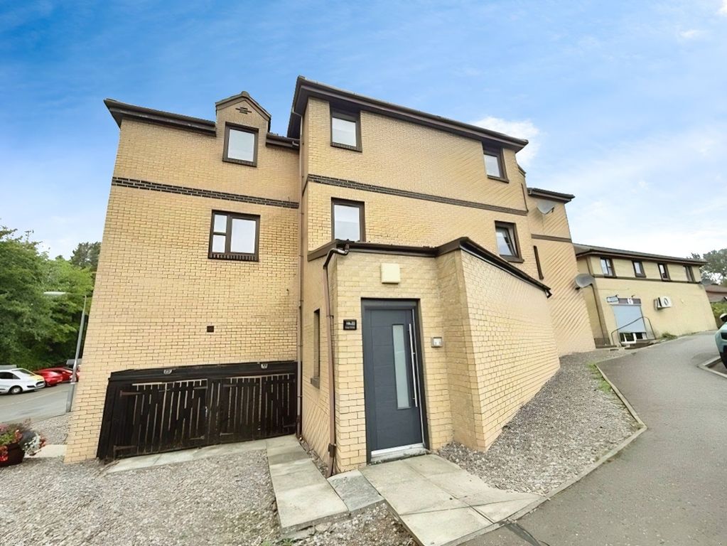 Property photo 1 of 13