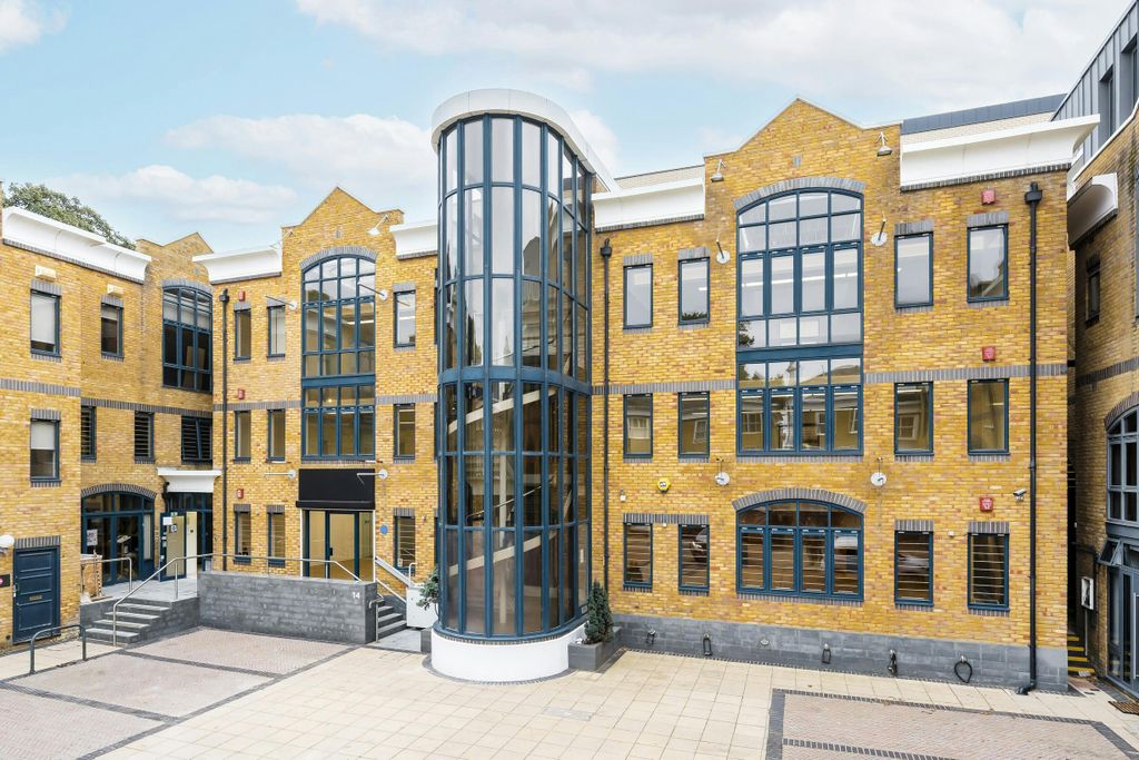 Property photo 1 of 11 External 1.Jpg