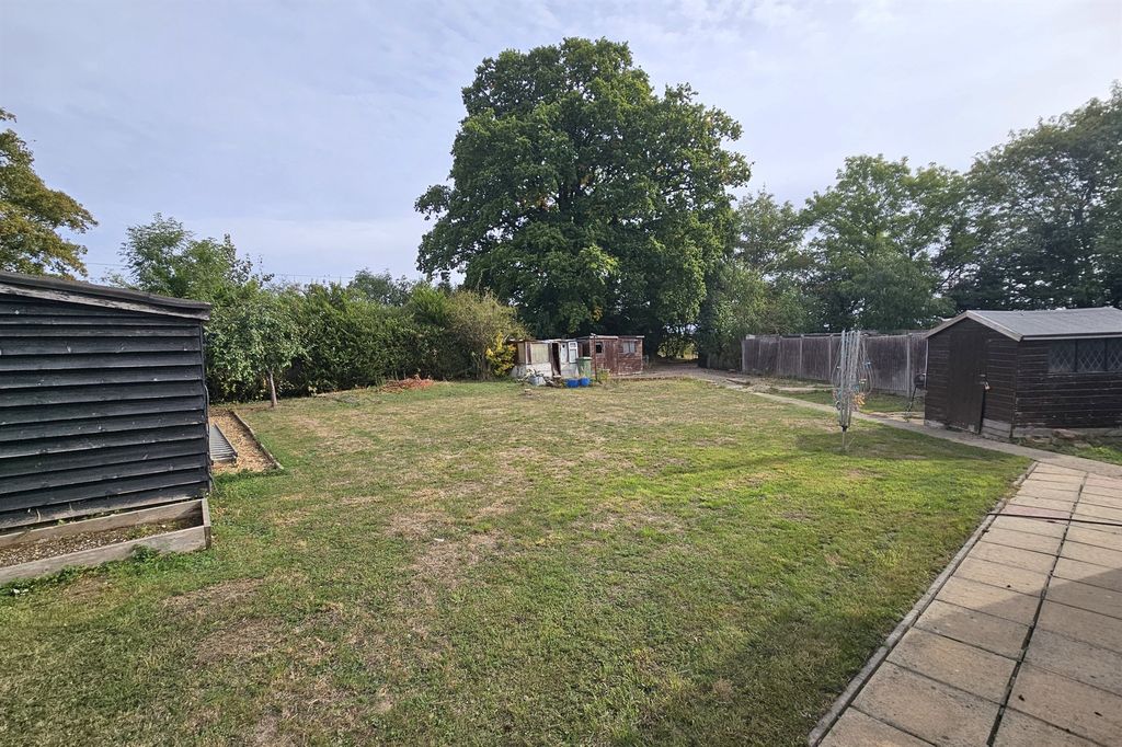 Property photo 2 of 20