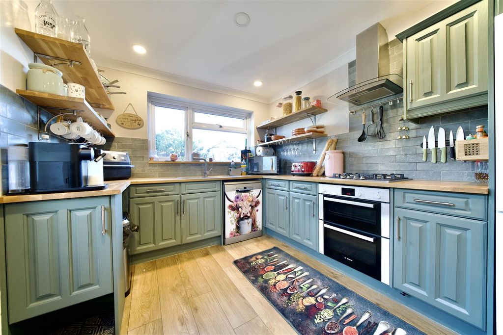 Property photo 3 of 28 Dsc08731.Jpeg