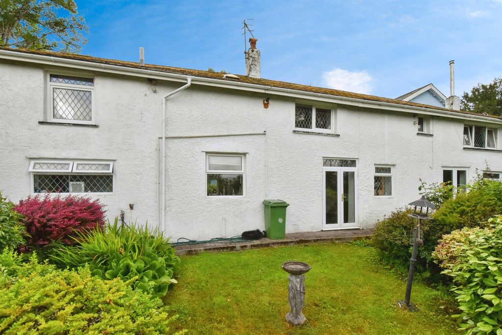 Property photo 3 of 26