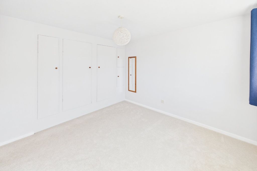 Additional image 8 of 4 bed semi-detached house to rentThe Downs, Portishead, Bristol BS20
