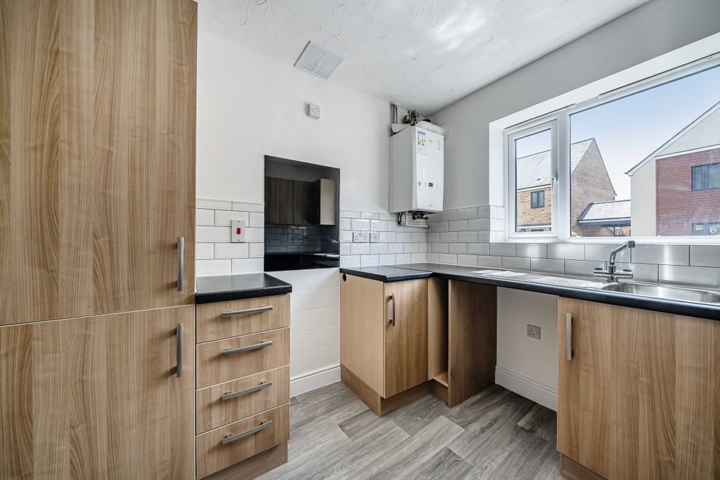 Property photo 3 of 15 Kitchen/Diner