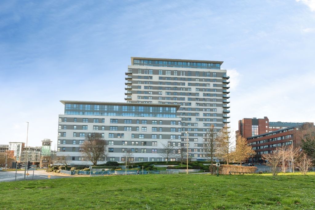 Property photo 1 of 15 Pbox-Img.Jpg