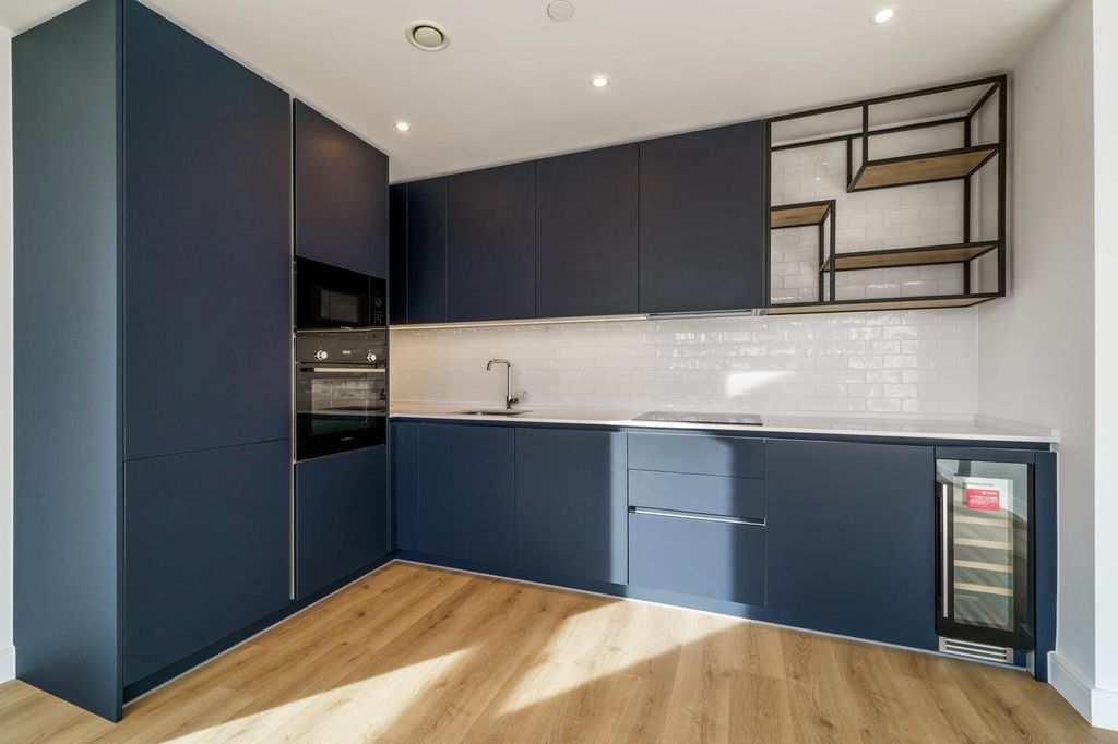 Property photo 1 of 3
