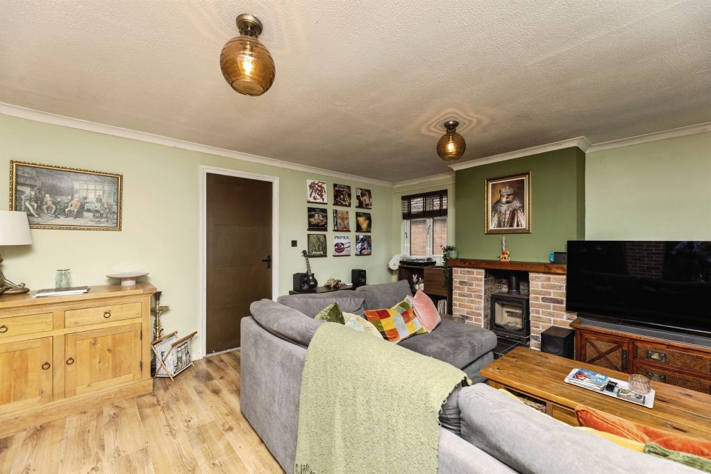 Property photo 3 of 16