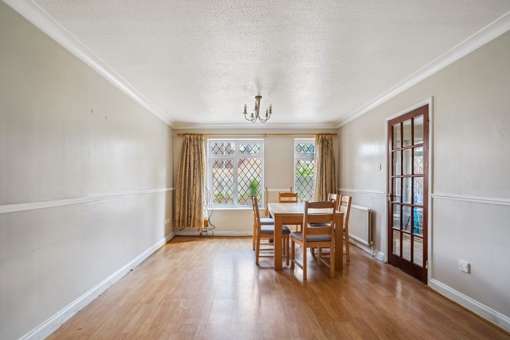 Property photo 2 of 22