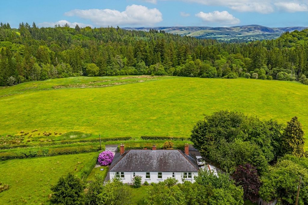 Property photo 2 of 42