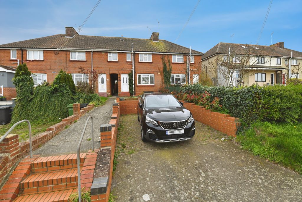 Property photo 2 of 20