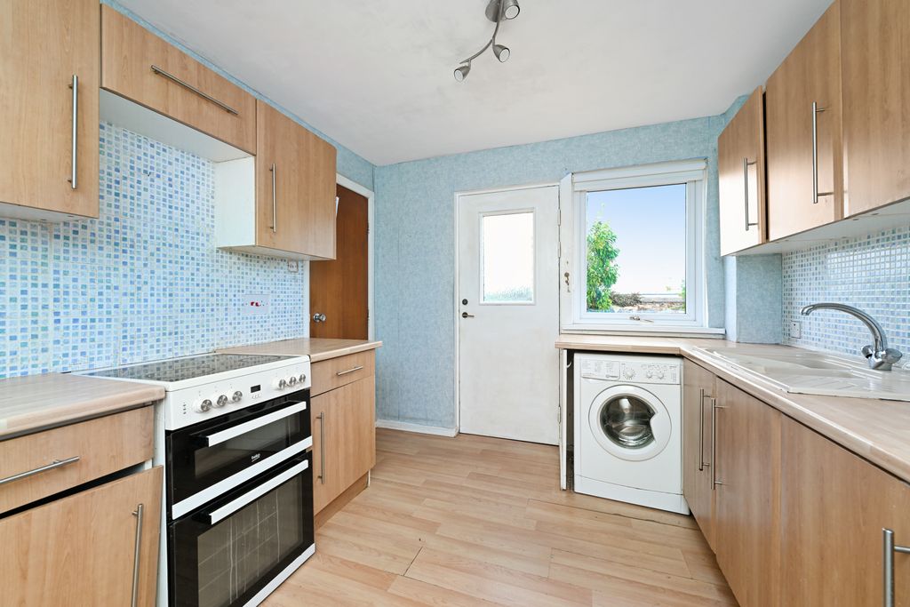 Property photo 3 of 8 Property Image 3