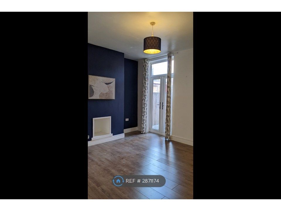 Property photo 1 of 12 Dining Room