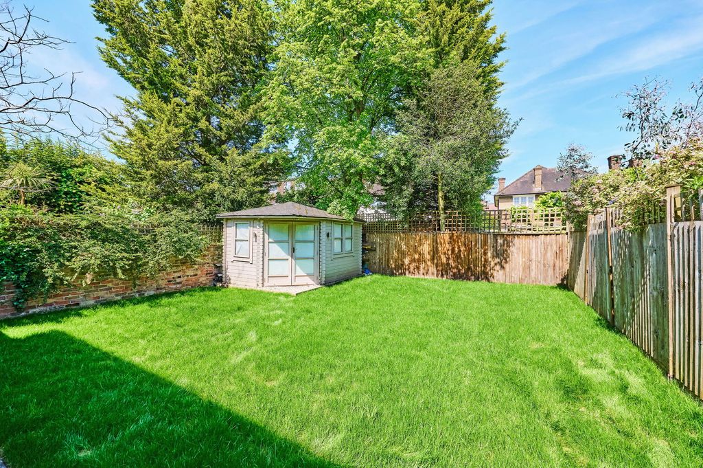 Property photo 2 of 13