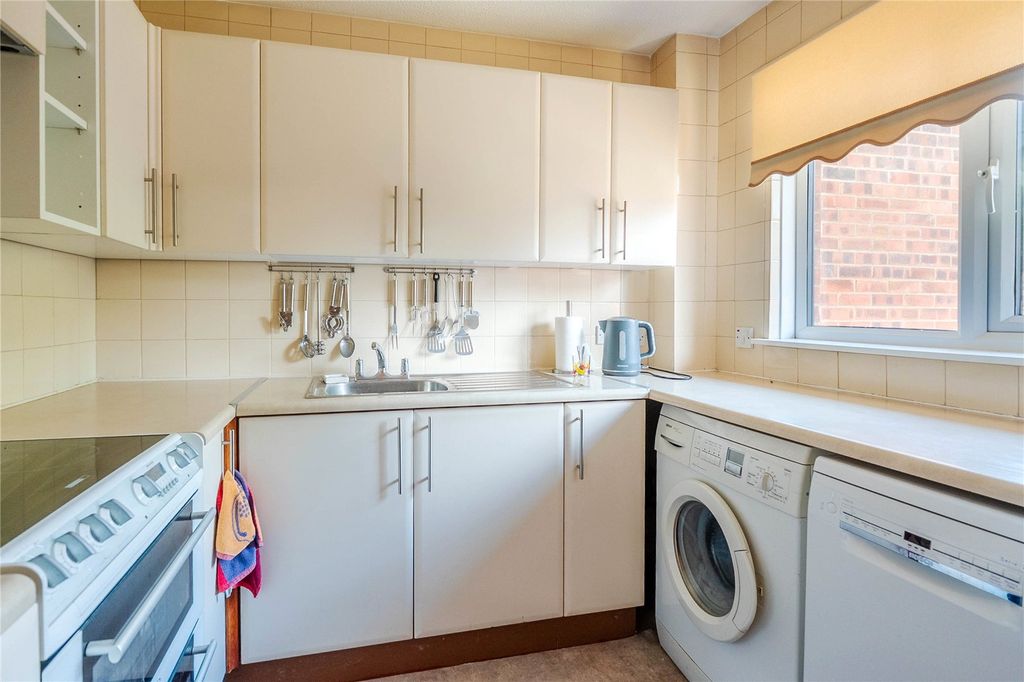 Property photo 3 of 14 Picture No. 09