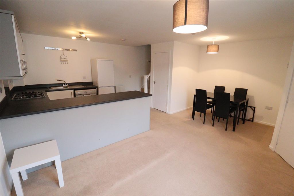 Property photo 3 of 11 Img_2682.Jpg