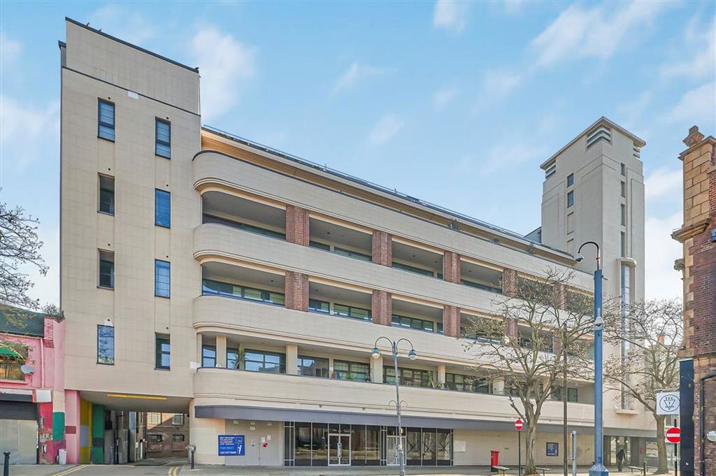 Property photo 1 of 9