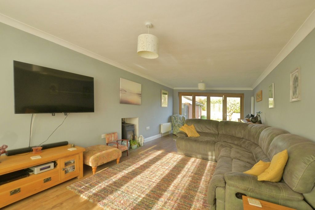 Property photo 2 of 18 Pbox-Img.Jpg