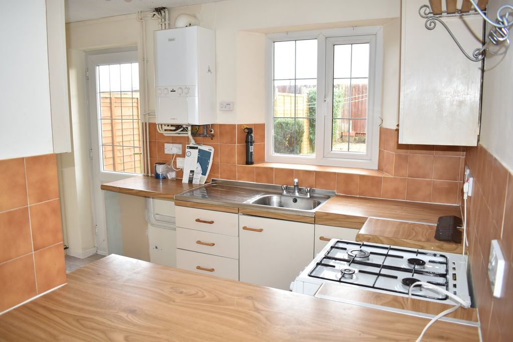 Property photo 3 of 6