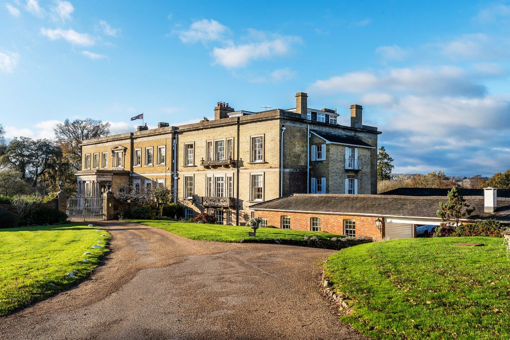 Property photo 1 of 35 Photo 1