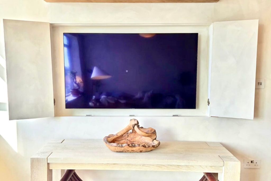 Property photo 3 of 17