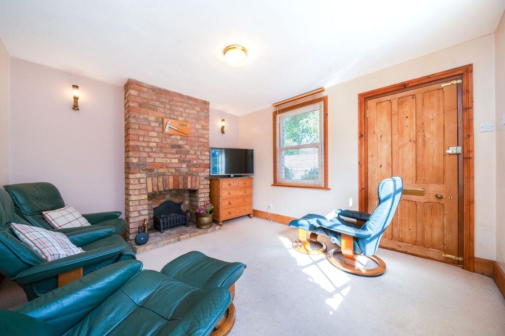 Property photo 3 of 17