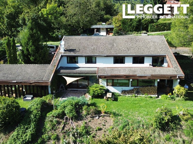 Property photo 3 of 10