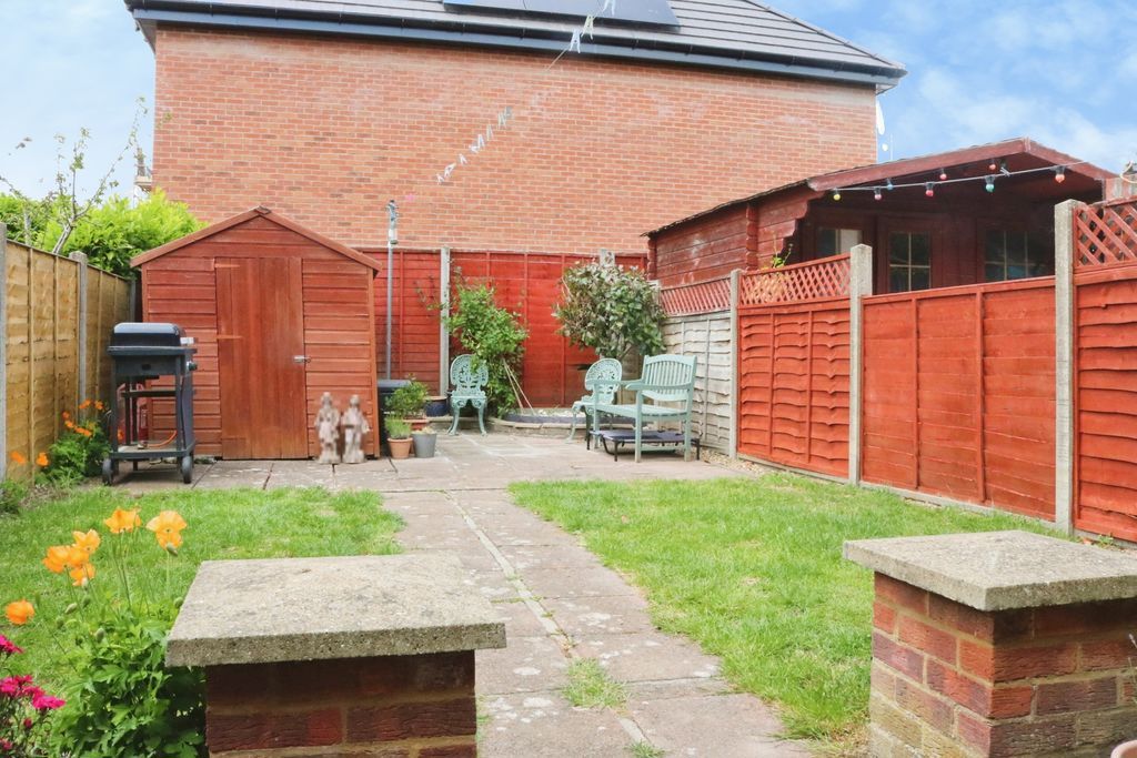 Property photo 2 of 21 Photo 3
