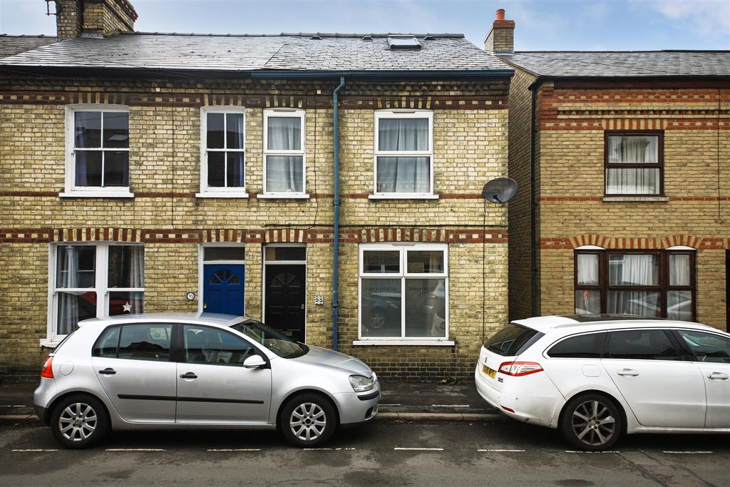 Property photo 1 of 6 Front