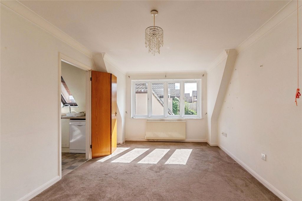 Property photo 2 of 11 Picture No. 08