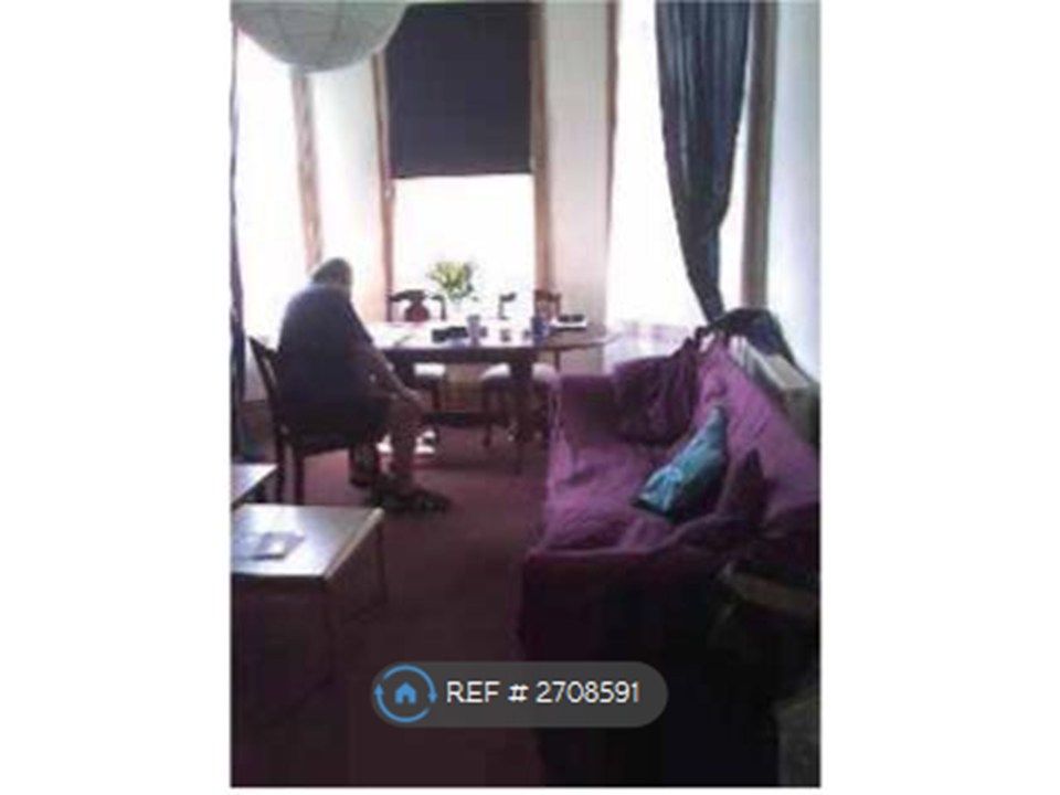 Property photo 2 of 10 Lounge