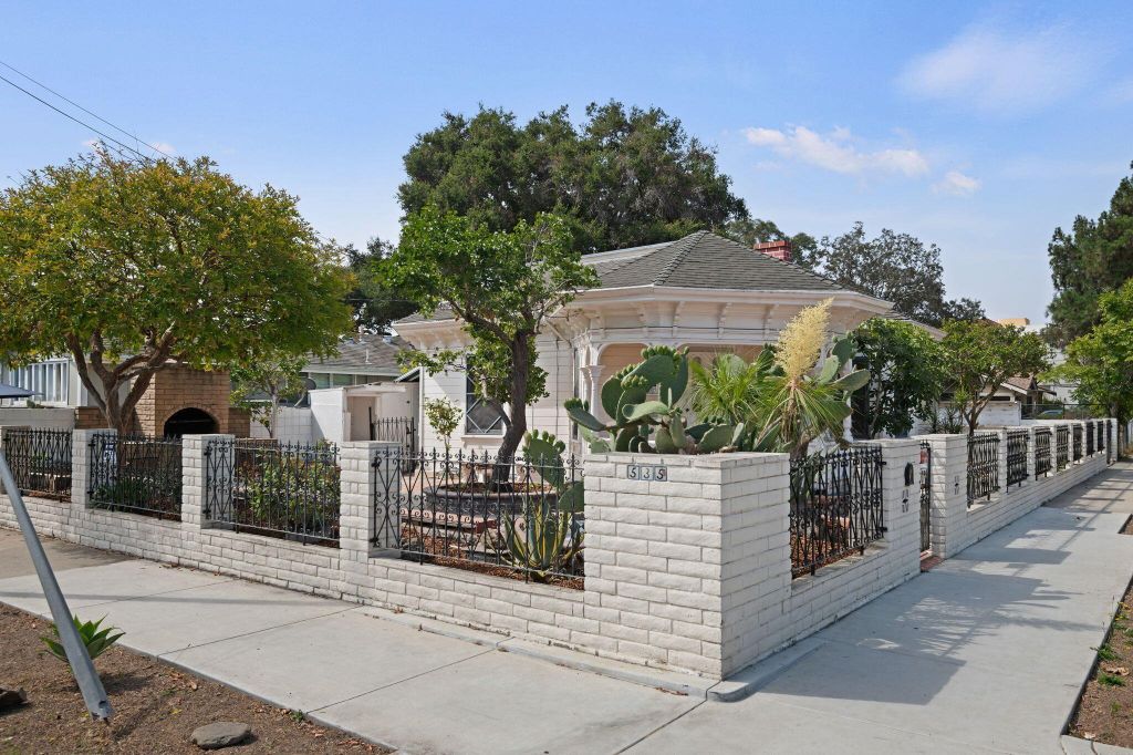 Property photo 2 of 10 <Alttext/>