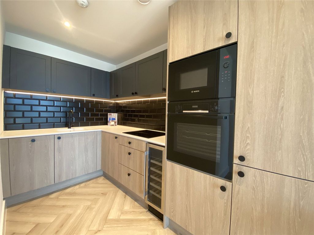 Property photo 3 of 19 Picture No. 03