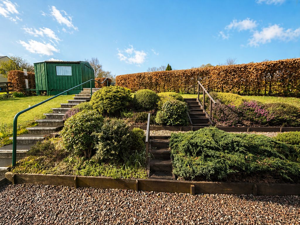Property photo 2 of 34