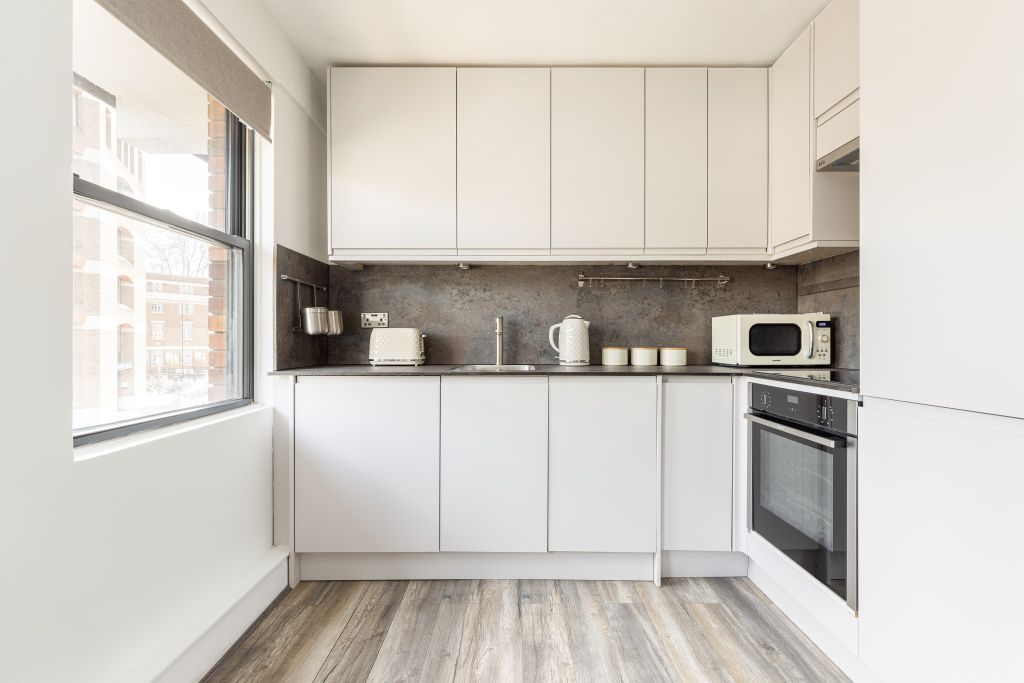 Property photo 2 of 22 Kitchen