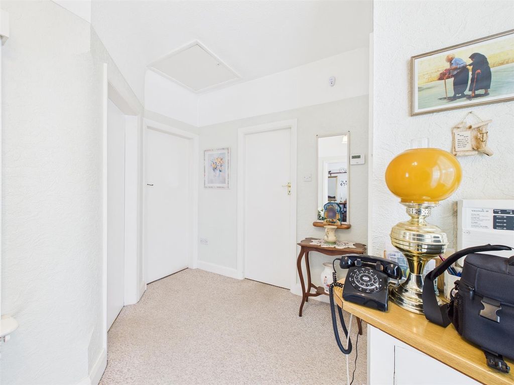 Property photo 3 of 33 Cam03844G0-Pr0388-Still001.Jpg