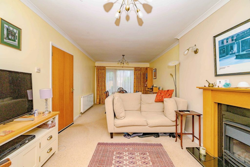 Property photo 2 of 16 Photo