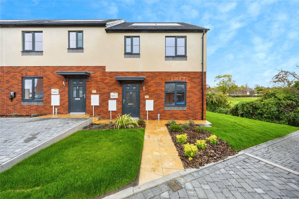 Property photo 1 of 5 External Front