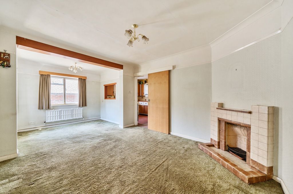 Property photo 2 of 16 1312181-7-68596c6...