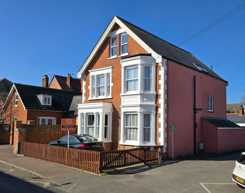 Property photo 1 of 26 New Front Photo 19th March 2025