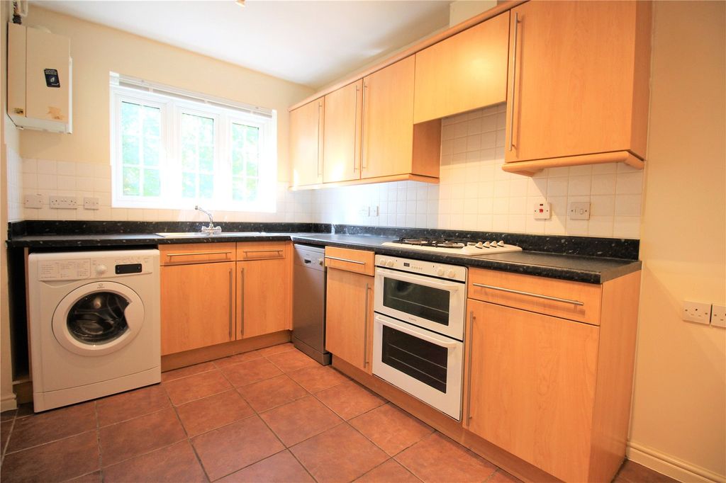 Property photo 3 of 10 Picture No. 14