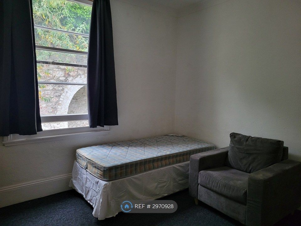 Property photo 2 of 2
