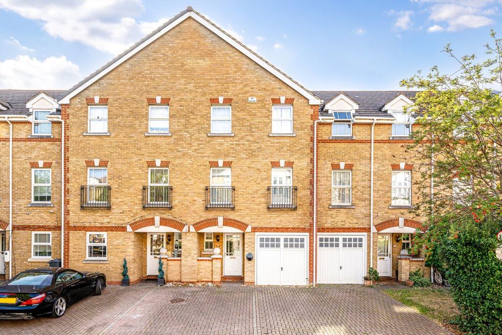 Property photo 1 of 7