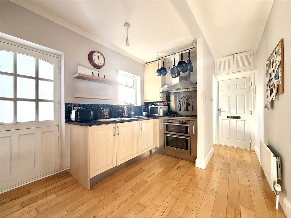 Property photo 2 of 8 Img_8801.Jpg