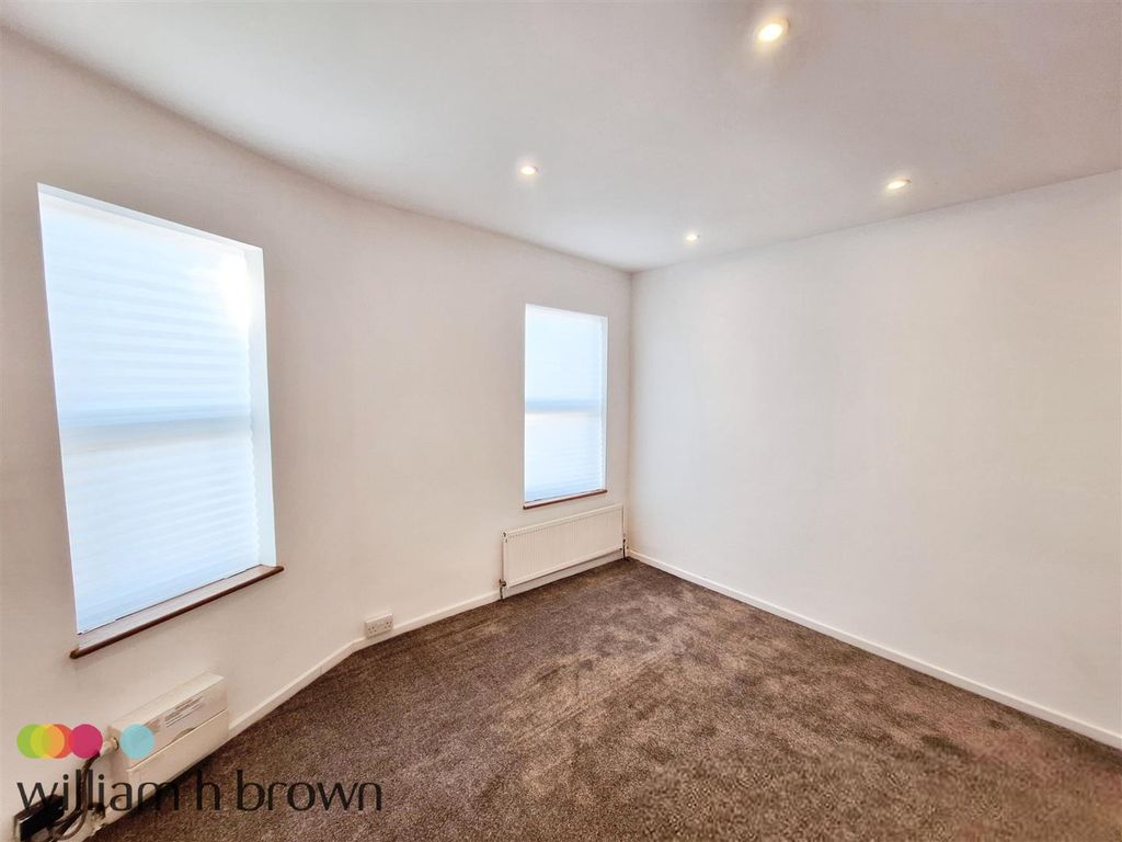 Property photo 3 of 13 Image