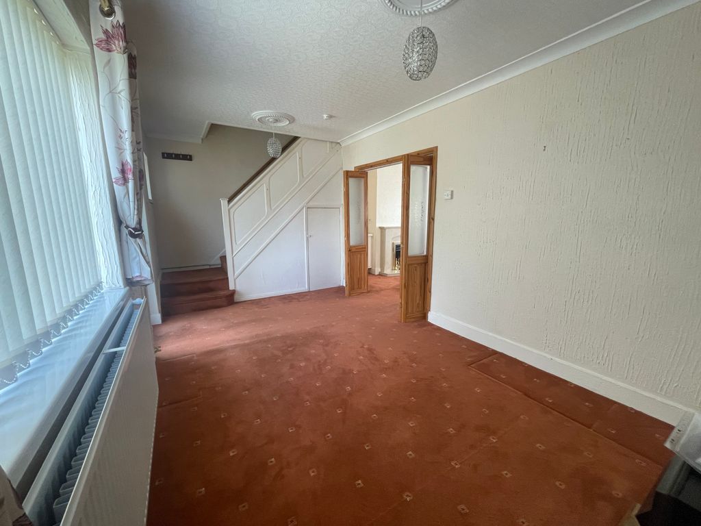 Property photo 3 of 26