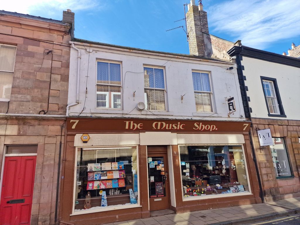 Property photo 2 of 13