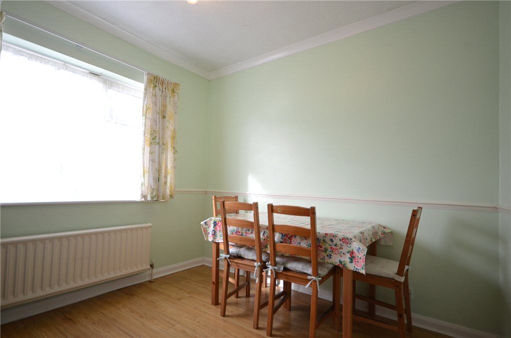 Property photo 3 of 10 Dining Room