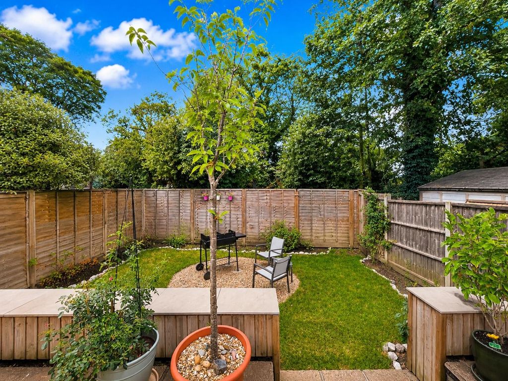 Property photo 2 of 24