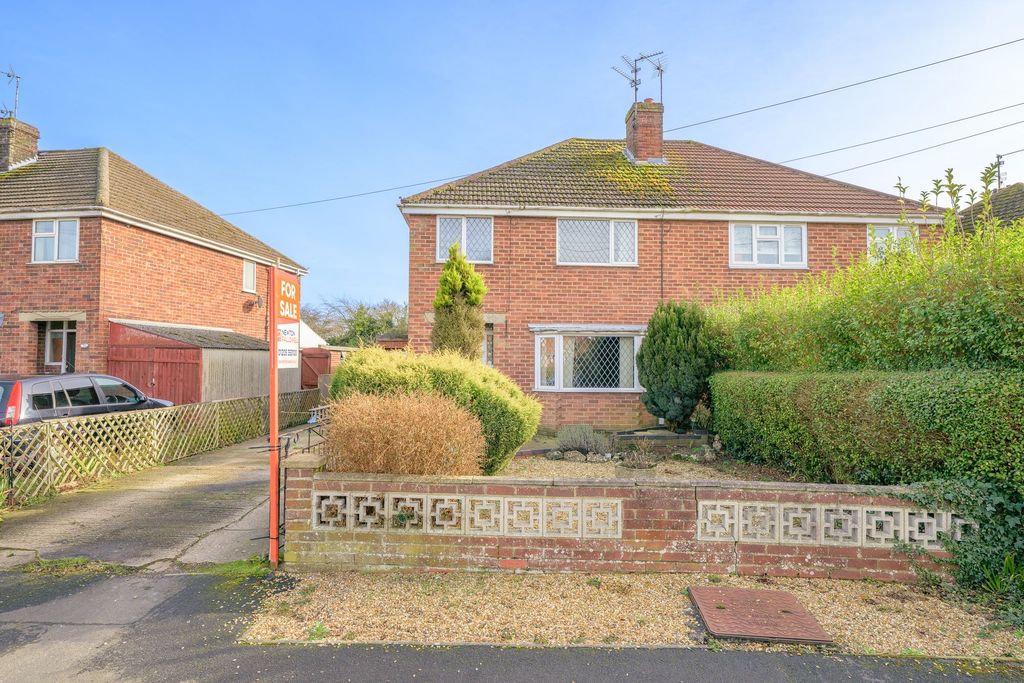 Property photo 1 of 21