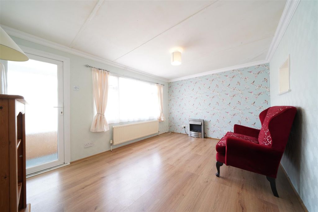 Property photo 2 of 11 Dsc09839.Jpeg